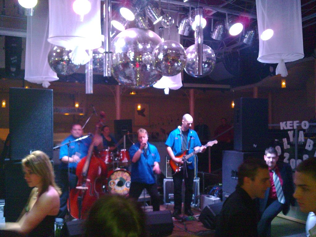 Clippers Rockabilly 2009 Kecskemét Gólyabál kis terem élő koncert hangosítás